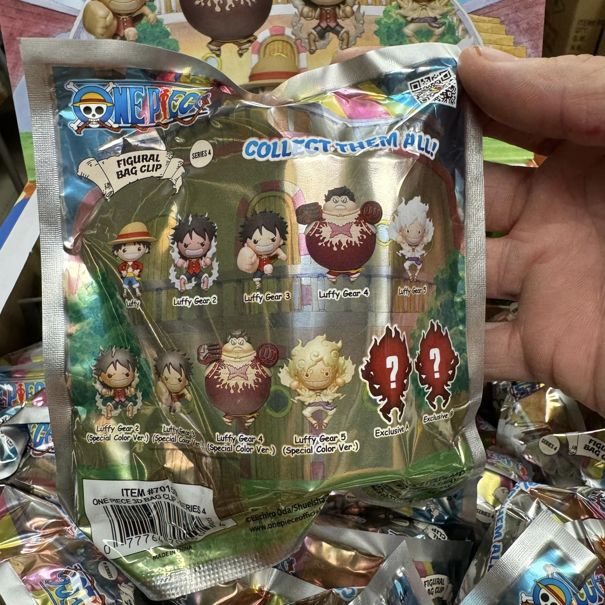 Monogram: One Piece 3-D Foam Clip Bag Clip Blind Bag Series 4 (1 x Random)
