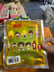 Monogram: 3D Figural Bag Clip Dragon Ball Z Series 6 Mystery Pack [1 RANDOM Figure]