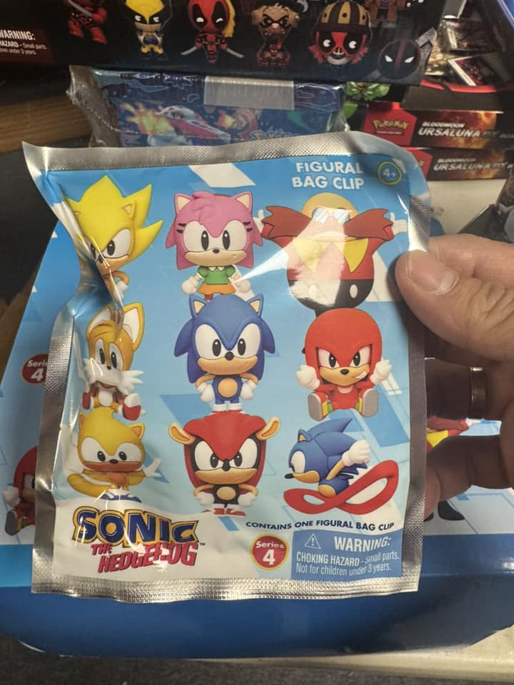 Monogram: 3D Figural Bag Clip Sonic The Hedgehog Series 4 Mystery Pack [1 RANDOM Figure]