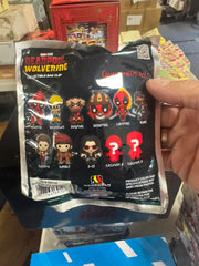 Monogram: 3D Figural Bag Clip MARVEL DEADPOOL & WOLVERINE Mystery Pack [1 RANDOM Figure]