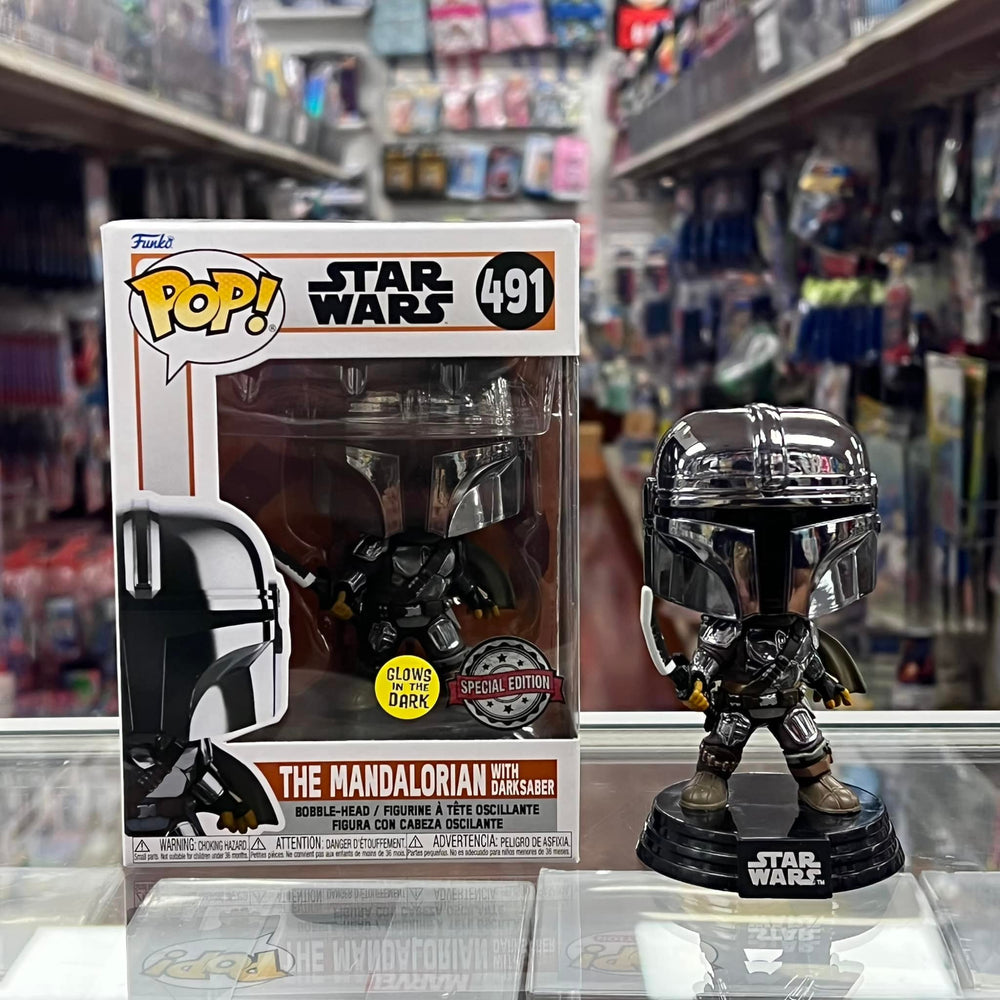 FUNKO POP! Special Edition Metallic The Mandalorian with Darksaber GITD #491