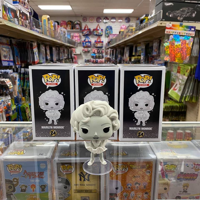 Funko POP! Icons Marilyn Monroe Black and White Vinyl Figure - Entertainment Earth Exclusive