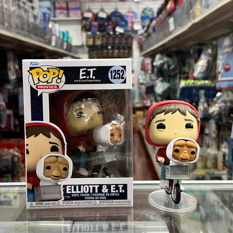 Funko POP Movies: E.T. THE EXTRA TERRESTRIAL: ELLIOTT & E.T. Vinyl Figure #1252