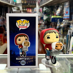 Funko POP Movies: E.T. THE EXTRA TERRESTRIAL: ELLIOTT & E.T. Vinyl Figure #1252
