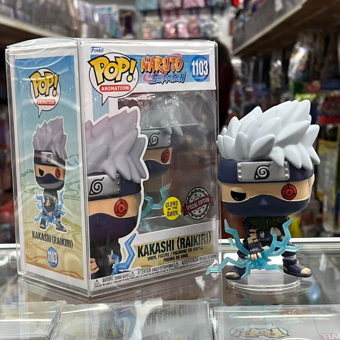 Funko Pop! Anime: Naruto - Kakashi (Raikiri) Vinyl Figure SPECIAL EDITION GLOWS IN THE DARK!