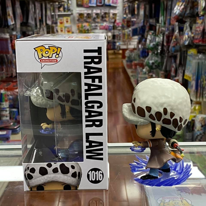 Funko Pop One Piece : Trafalgar Law Vinyl Figure - AAA Anime Exclusive common only